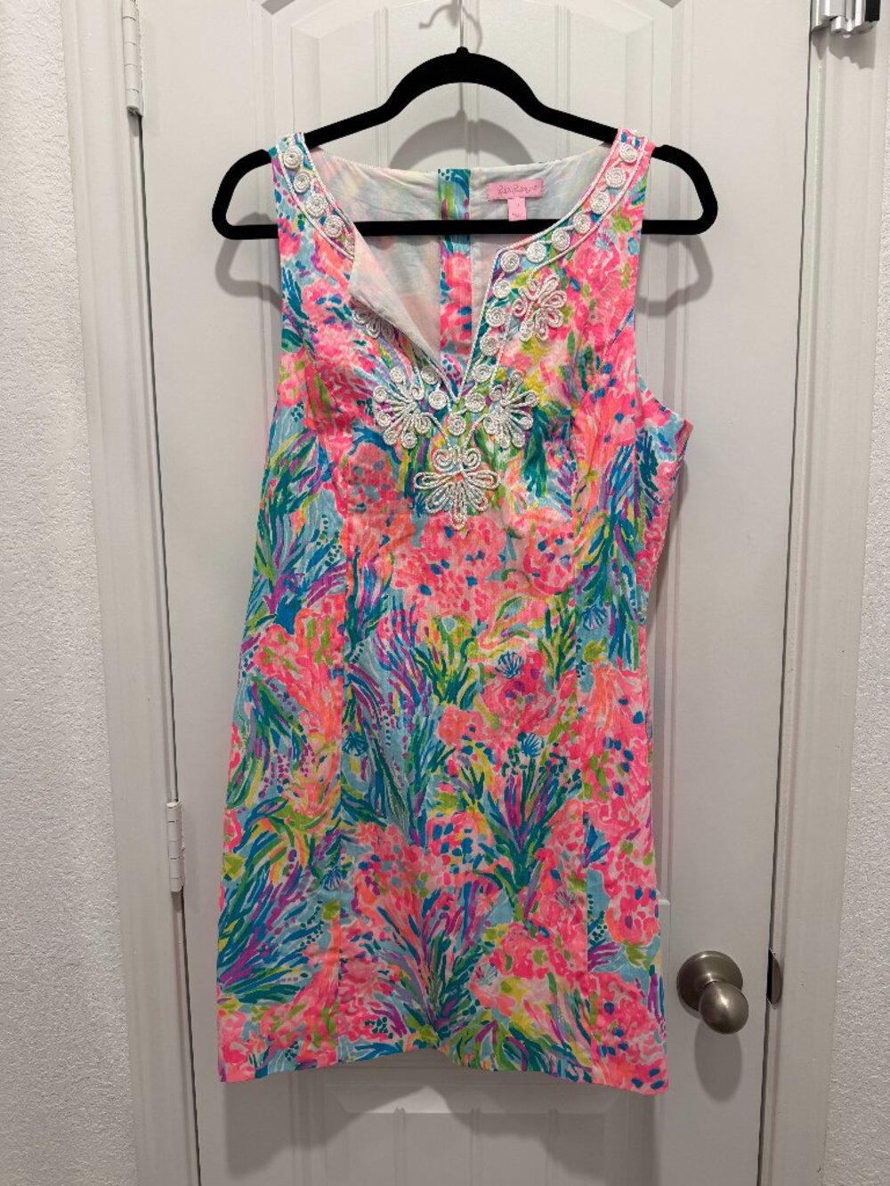 Lilly Pulitzer Size 10 Shift Dress – Pink Tropical Print Embellished Sleeveless